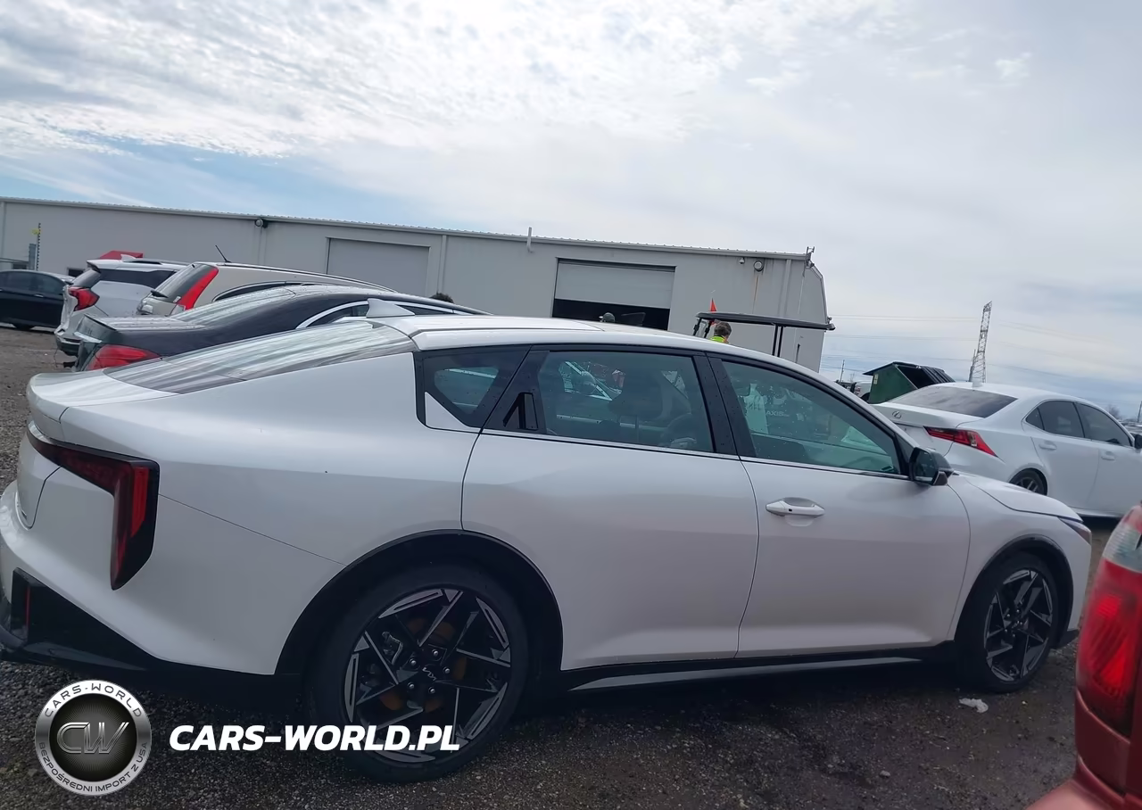 2025 Kia K4 Gt-Line VIN:3KPFW4DE9SE046247 - 14