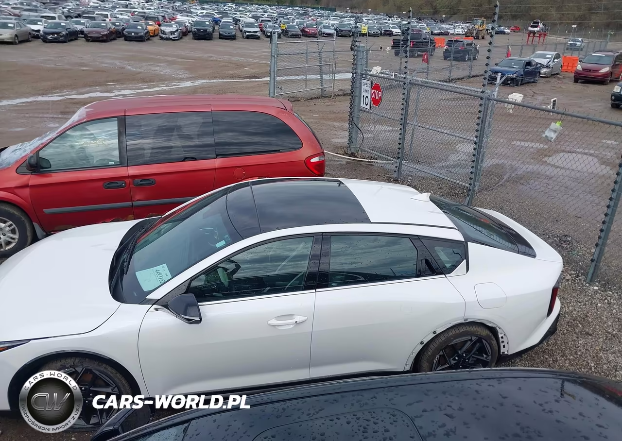 2025 Kia K4 Gt-Line VIN:3KPFW4DE9SE046247 - 15