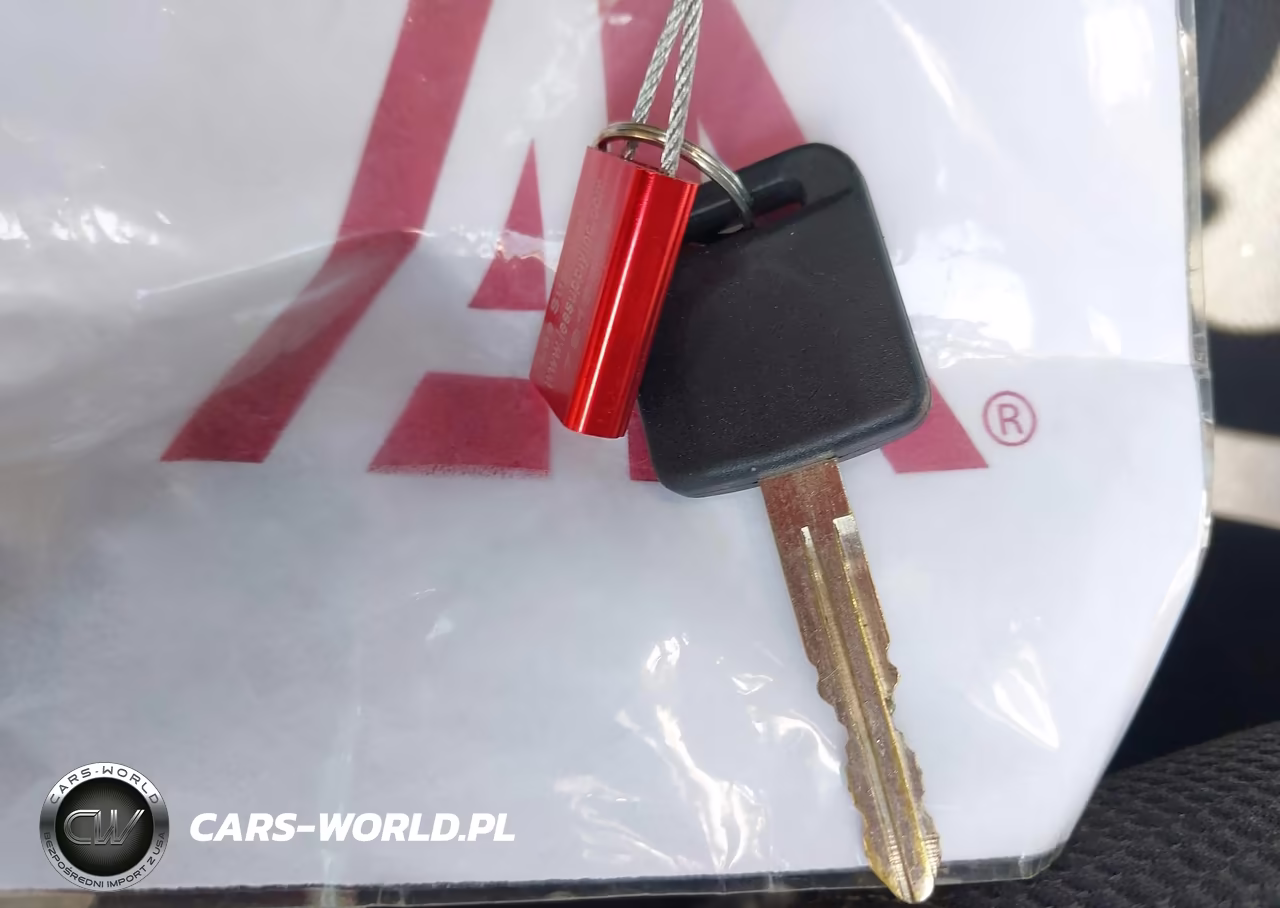 2018 Nissan Sentra S VIN:3N1AB7AP8JY262135 - 11