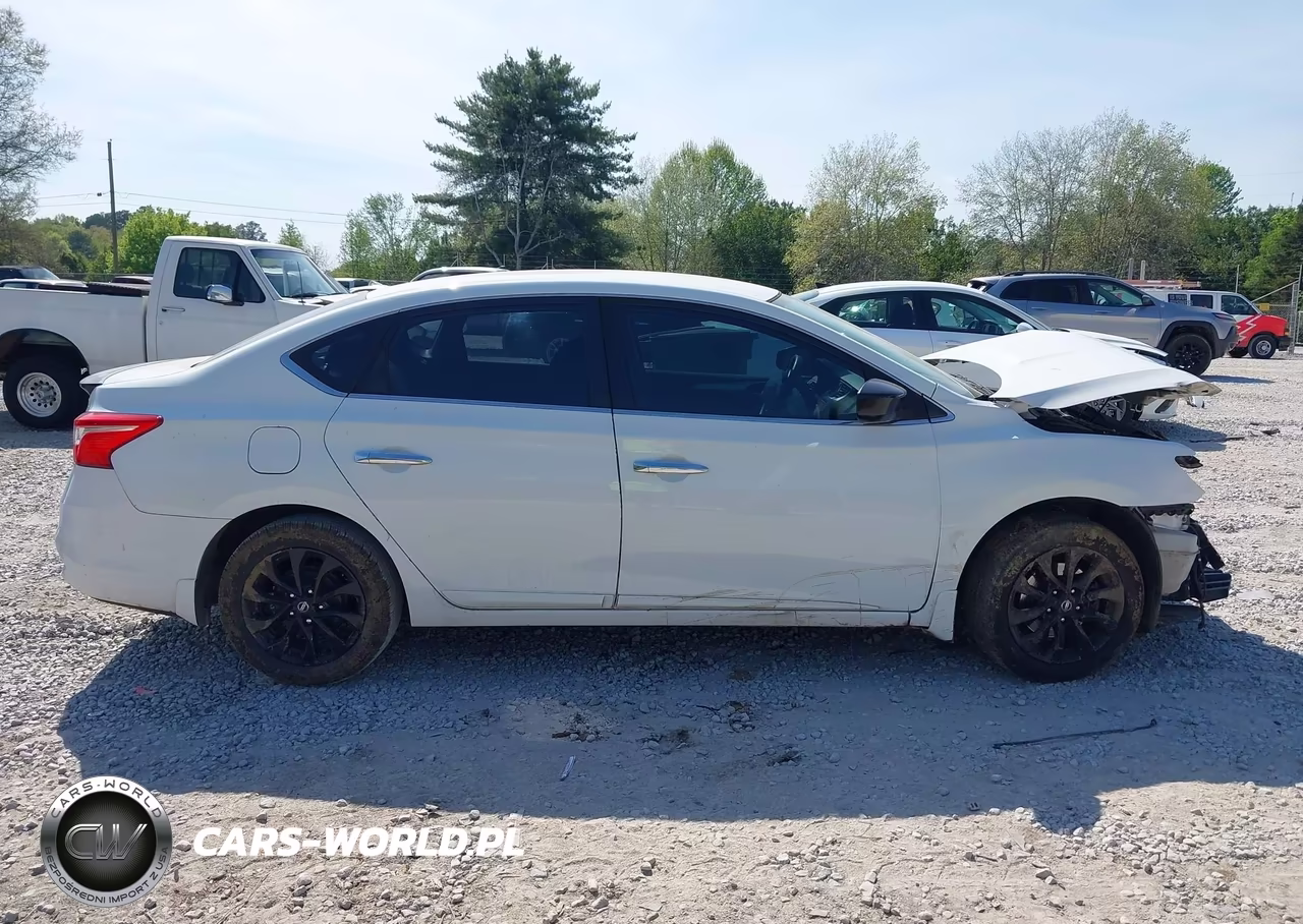 2018 Nissan Sentra S VIN:3N1AB7AP8JY262135 - 13
