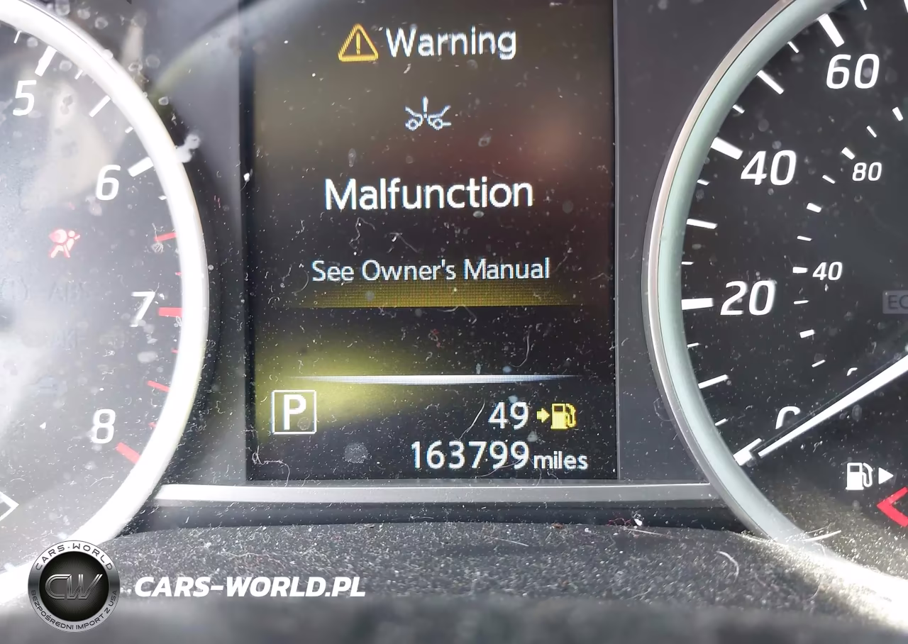 2018 Nissan Sentra S VIN:3N1AB7AP8JY262135 - 15