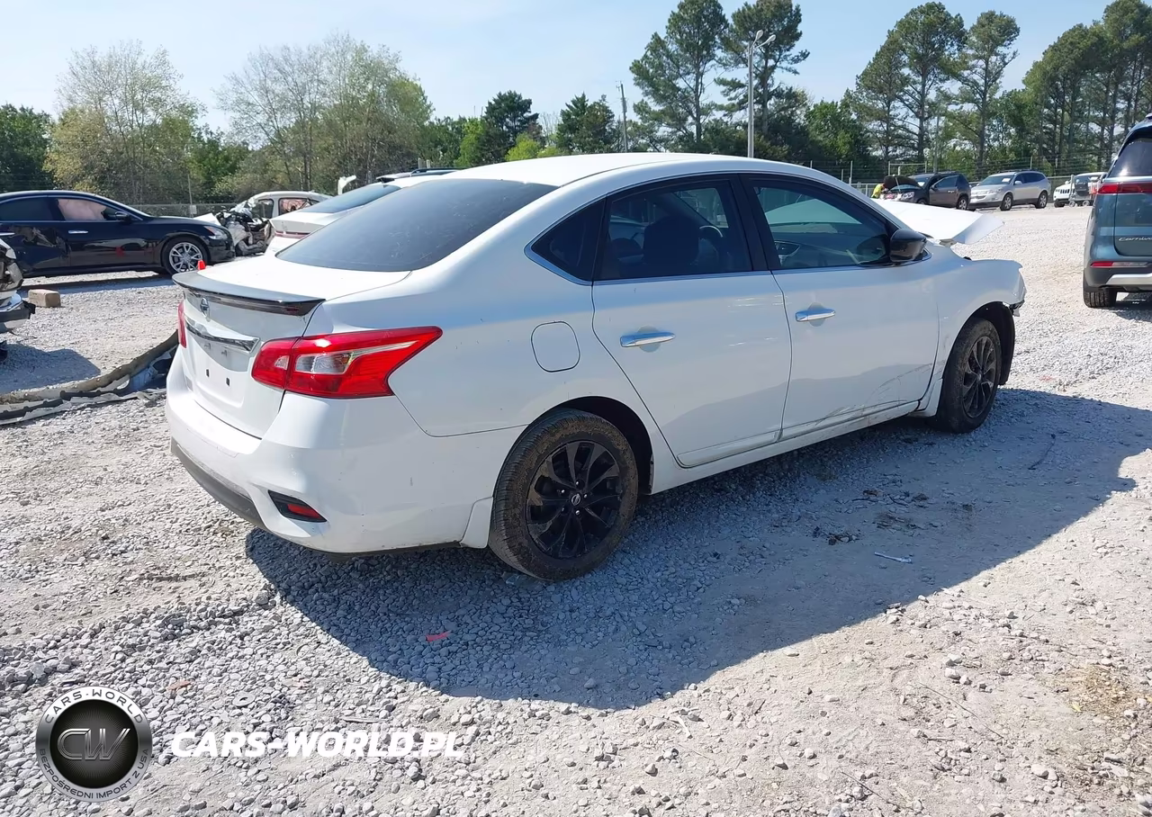 2018 Nissan Sentra S VIN:3N1AB7AP8JY262135 - 4