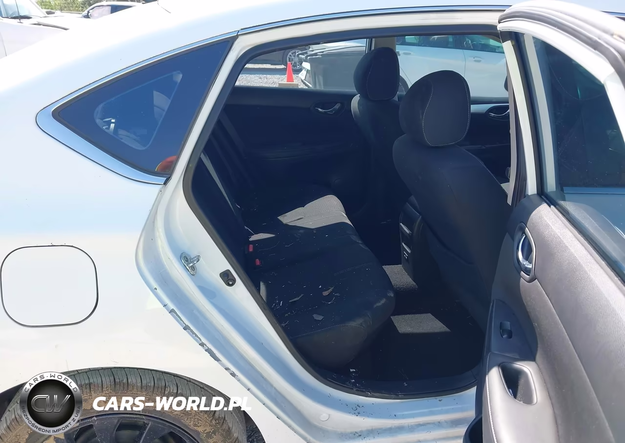 2018 Nissan Sentra S VIN:3N1AB7AP8JY262135 - 8