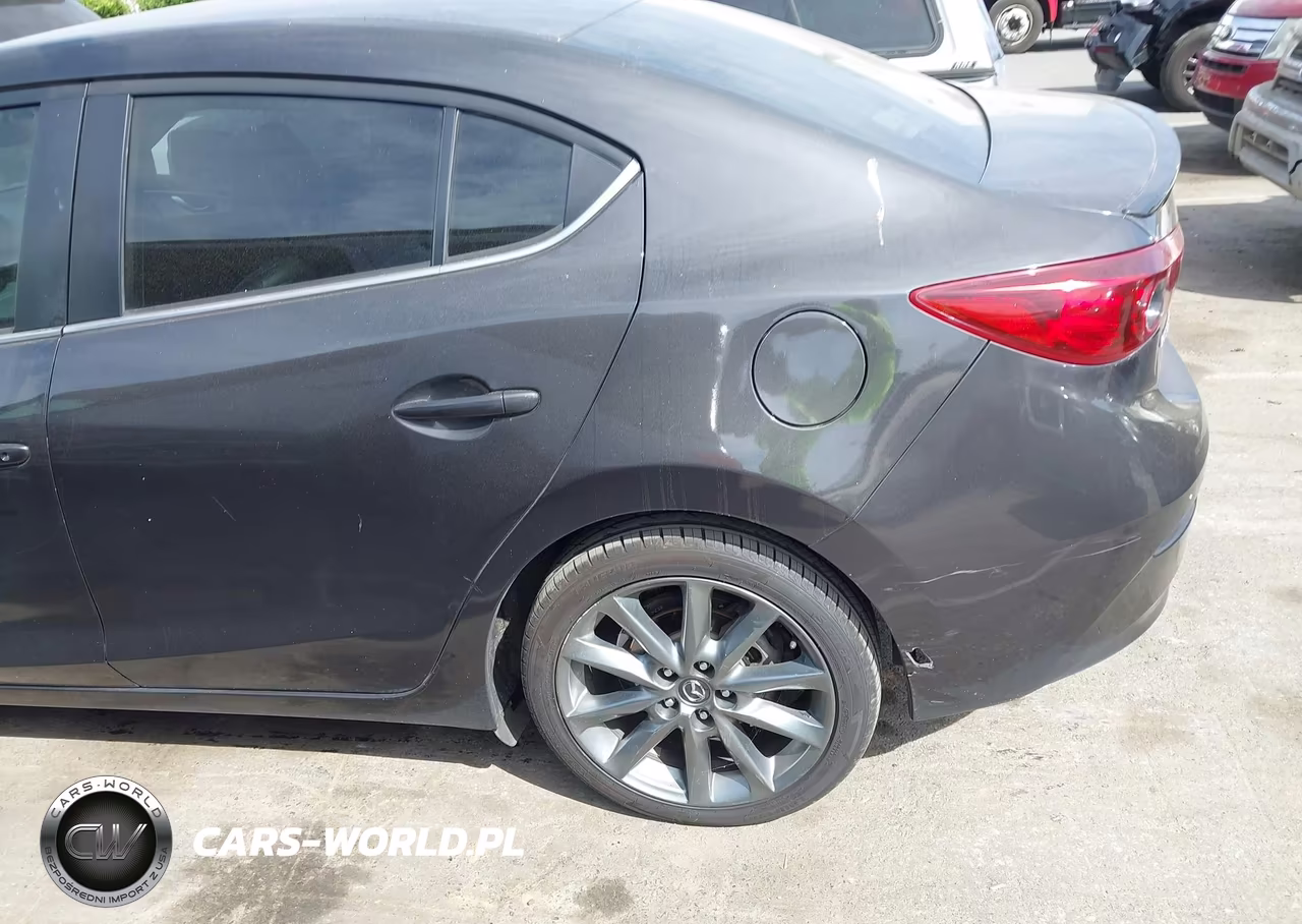 2018 Mazda Mazda3 Touring VIN:3MZBN1V37JM184982 - 14