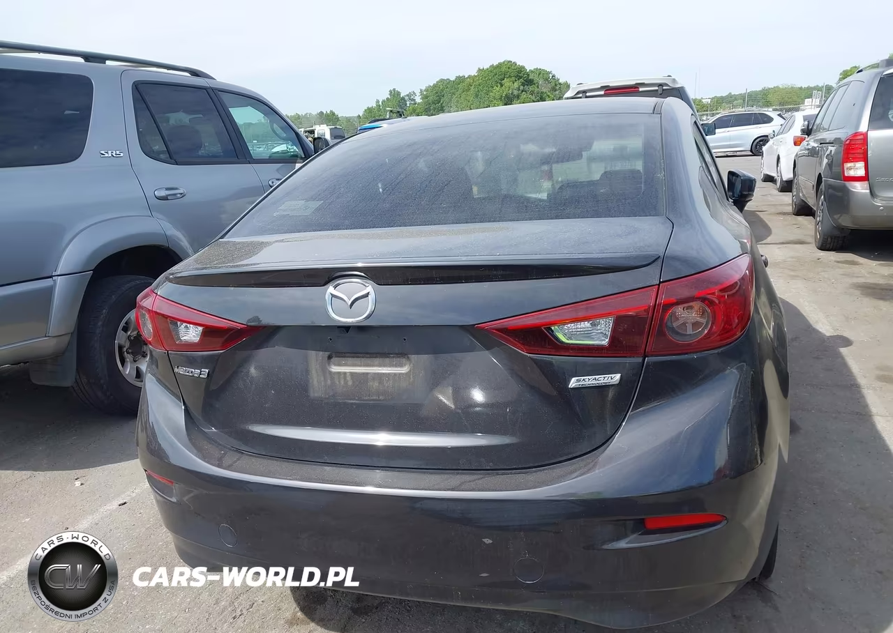 2018 Mazda Mazda3 Touring VIN:3MZBN1V37JM184982 - 16