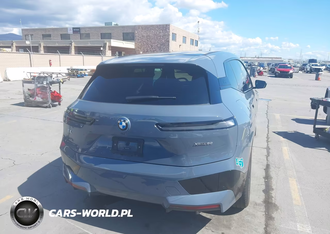 2025 BMW Ix xDrive50 VIN:WB523CF02SCU85568 - 16