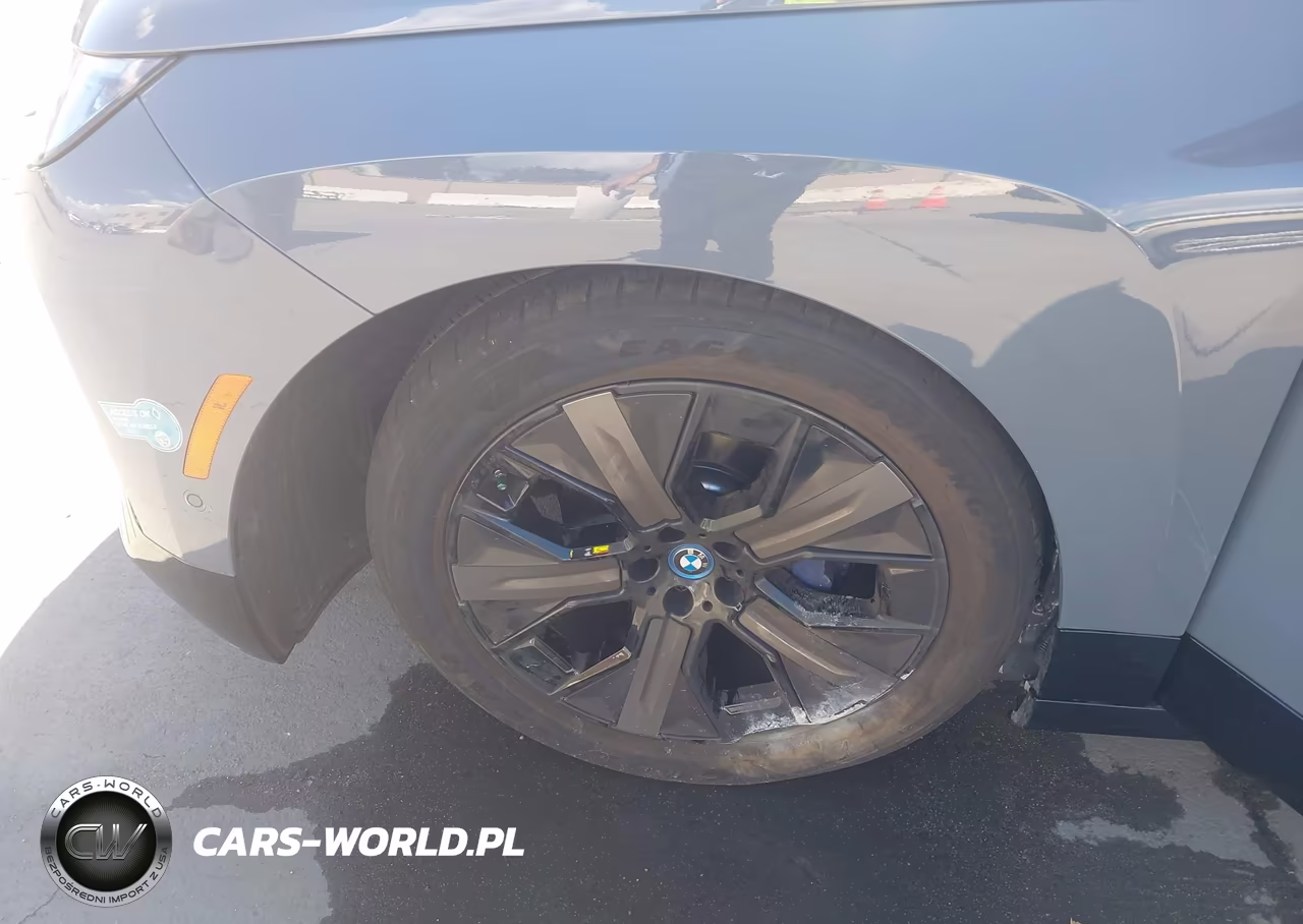 2025 BMW Ix xDrive50 VIN:WB523CF02SCU85568 - 6
