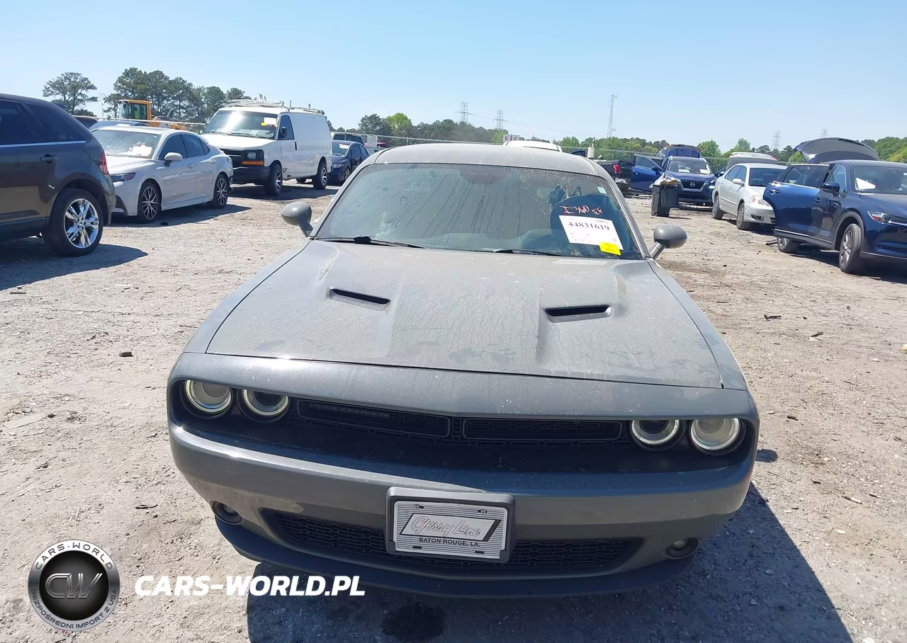 2018 Dodge Challenger Sxt VIN:2C3CDZAG4JH111315 - 13
