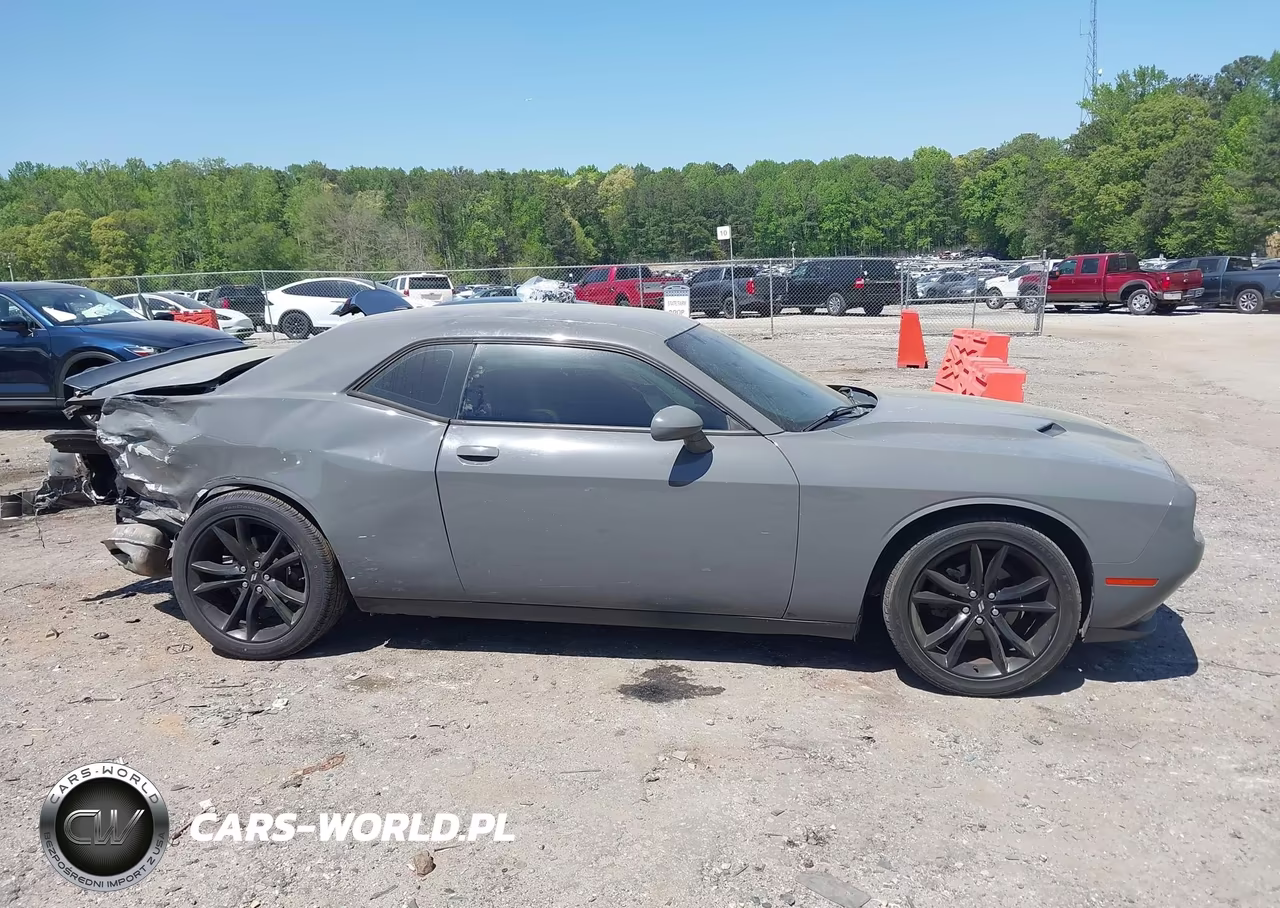 2018 Dodge Challenger Sxt VIN:2C3CDZAG4JH111315 - 14