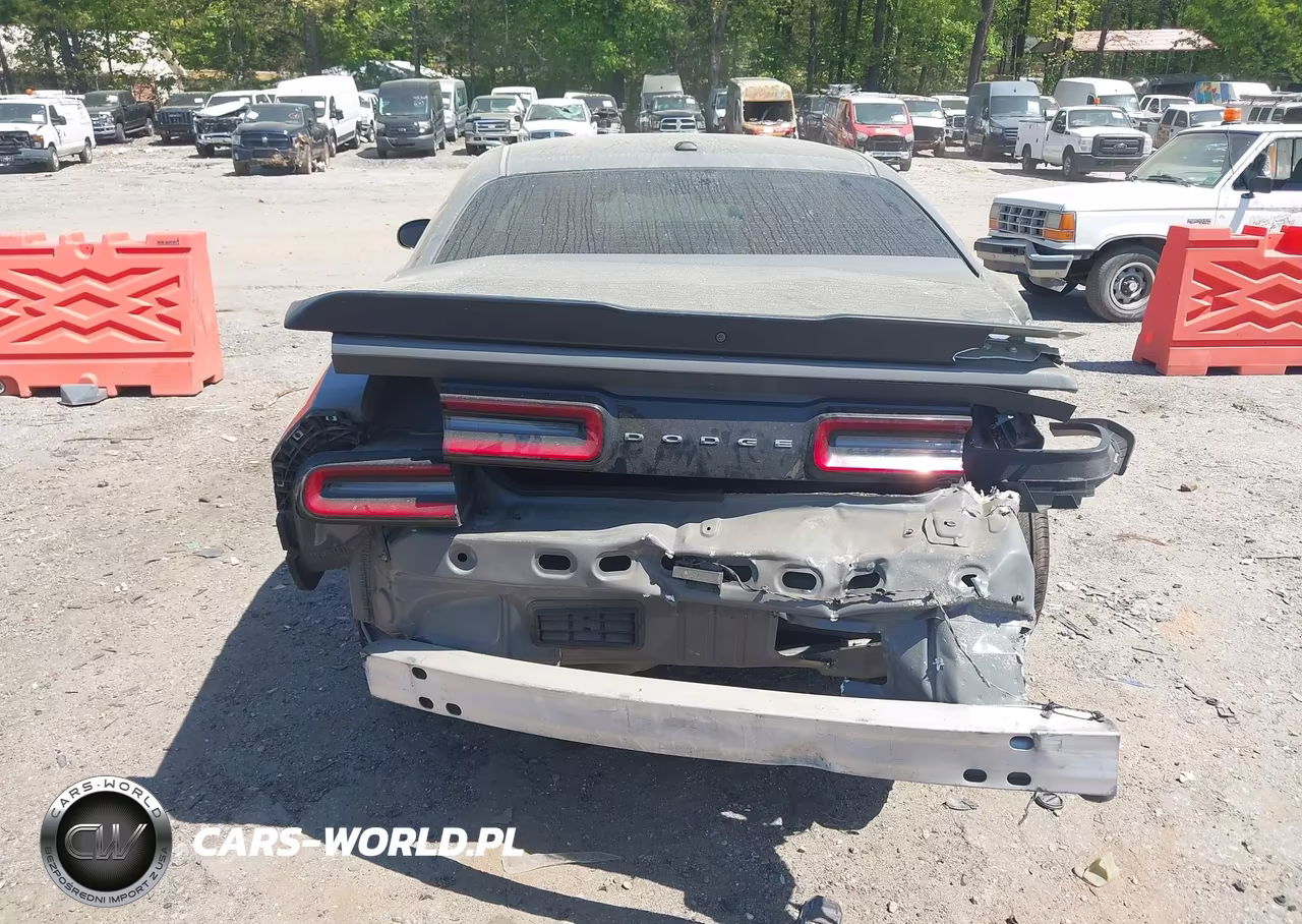 2018 Dodge Challenger Sxt VIN:2C3CDZAG4JH111315 - 6