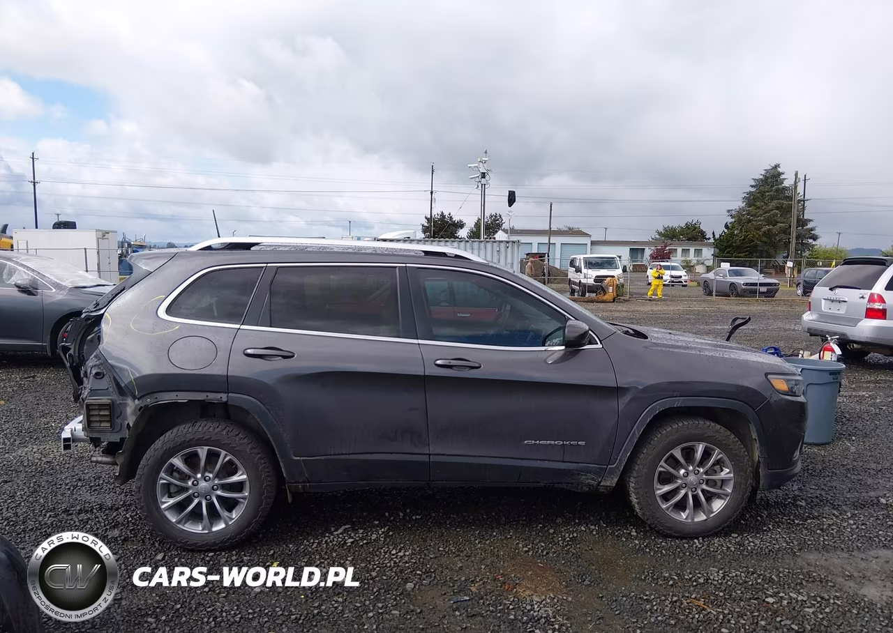 2020 Jeep Cherokee Latitude Plus 4X4 VIN:1C4PJMLX2LD613276 - 14