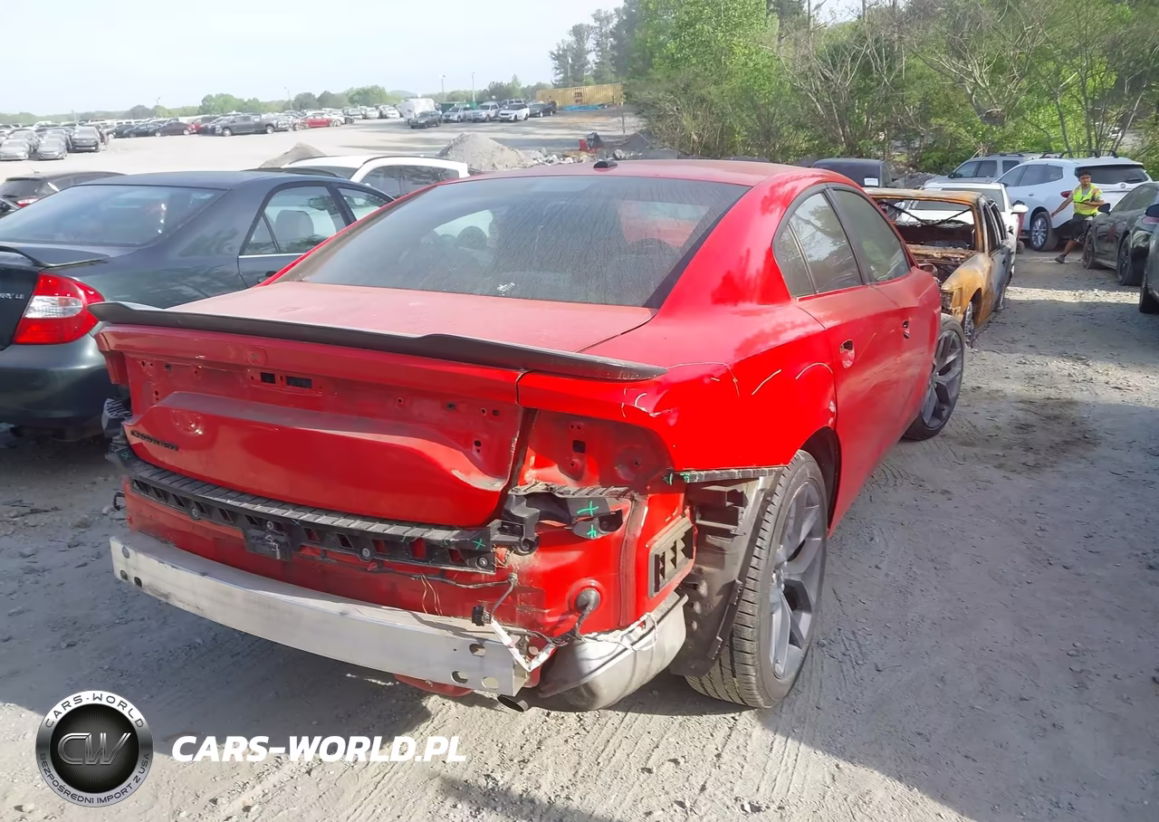 2019 Dodge Charger Sxt Rwd VIN:2C3CDXBG0KH588943 - 4
