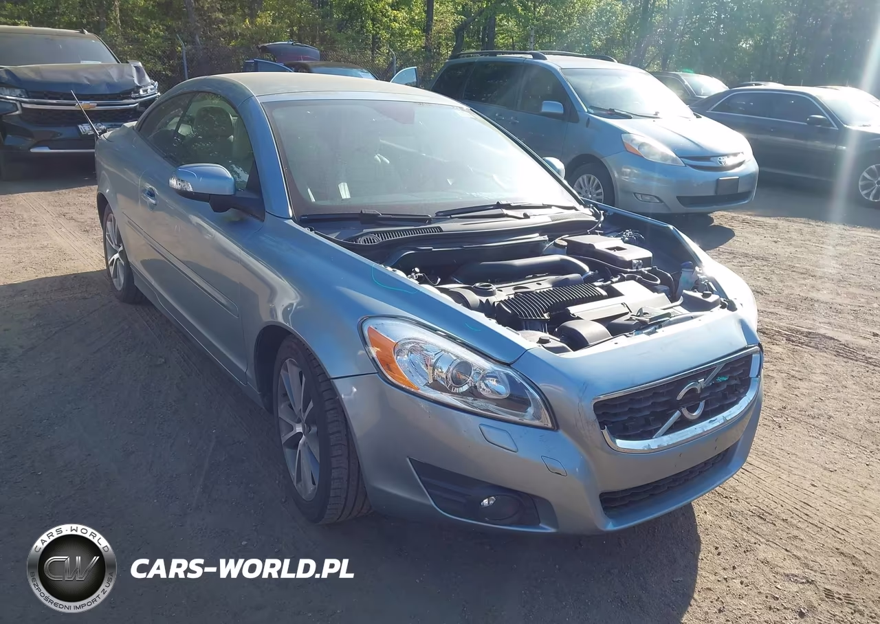 2011 Volvo C70 T5