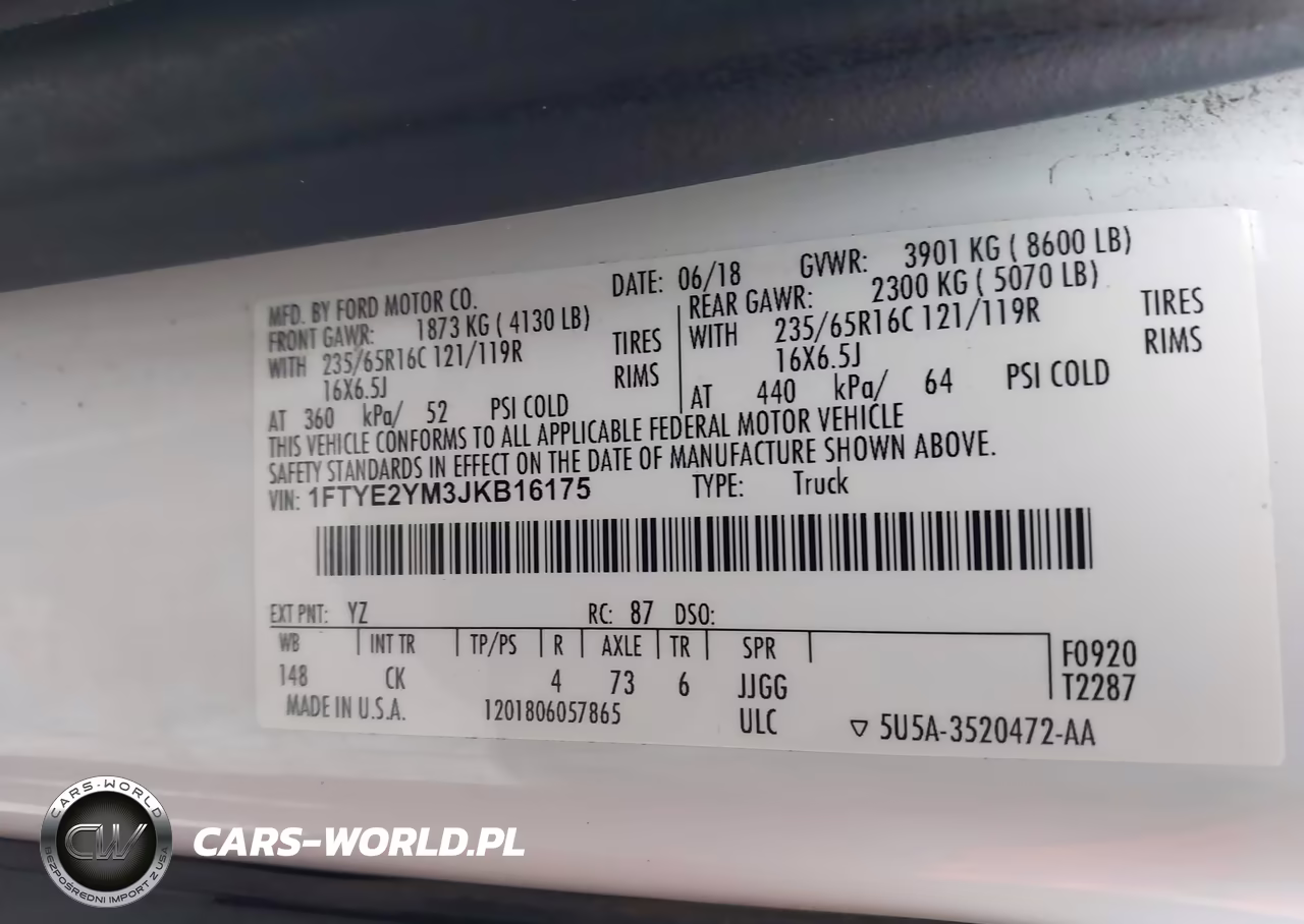 2018 Ford Transit-150 VIN:1FTYE2YM3JKB16175 - 9