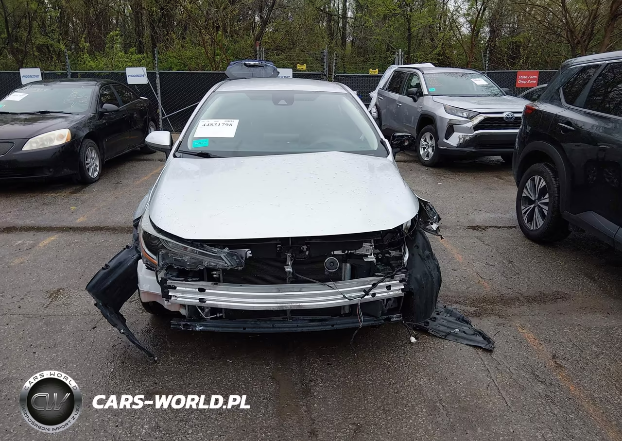 2020 Toyota Corolla Le VIN:5YFEPRAE6LP081340 - 13