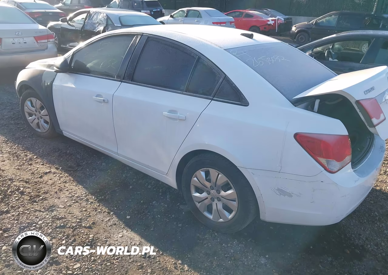 2014 Chevrolet Cruze Ls Auto VIN:1G1PA5SG6E7410232 - 3