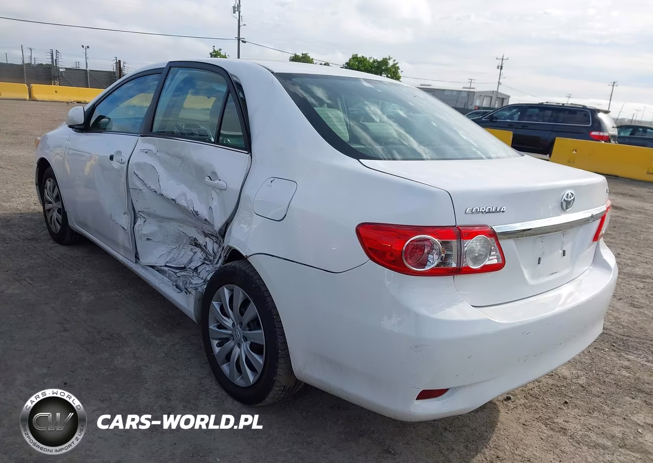2013 Toyota Corolla Le VIN:2T1BU4EE3DC966072 - 3