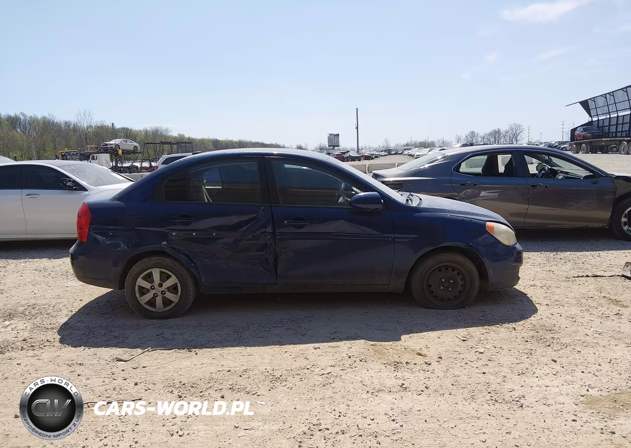 2009 Hyundai Accent Gls VIN:KMHCN46C49U328076 - 13