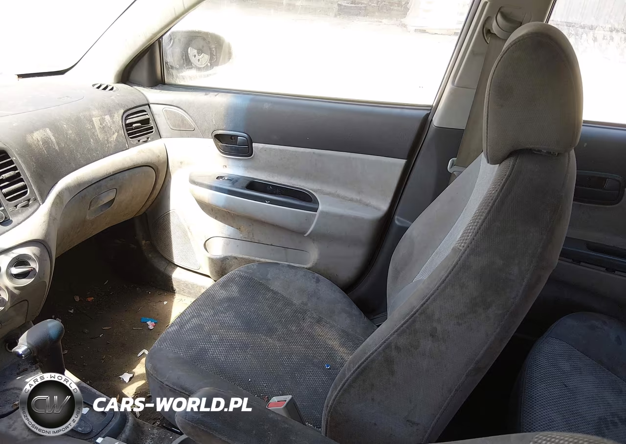 2009 Hyundai Accent Gls VIN:KMHCN46C49U328076 - 5