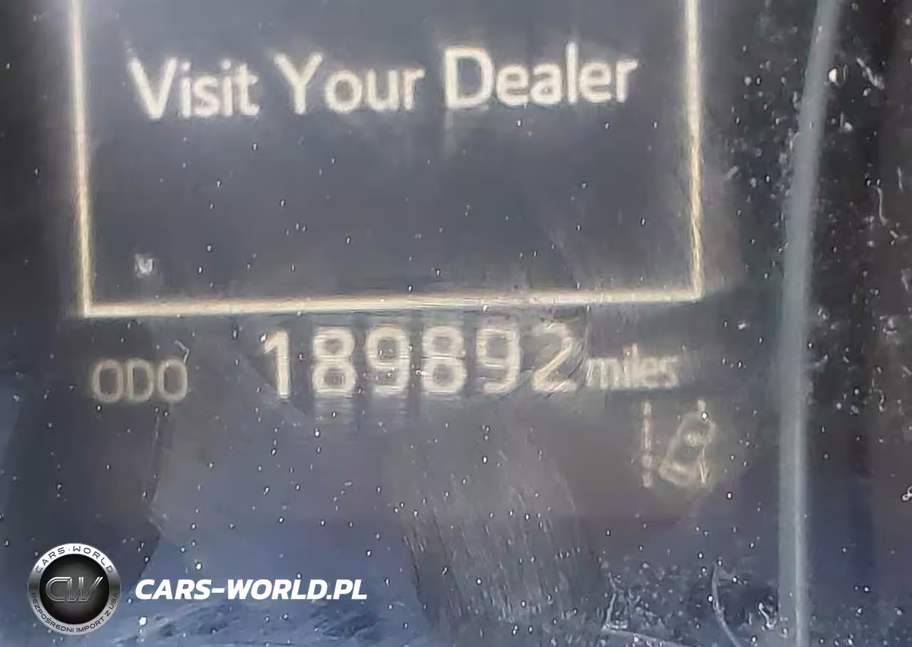 2018 Toyota Camry Le VIN:4T1B11HK2JU091585 - 15