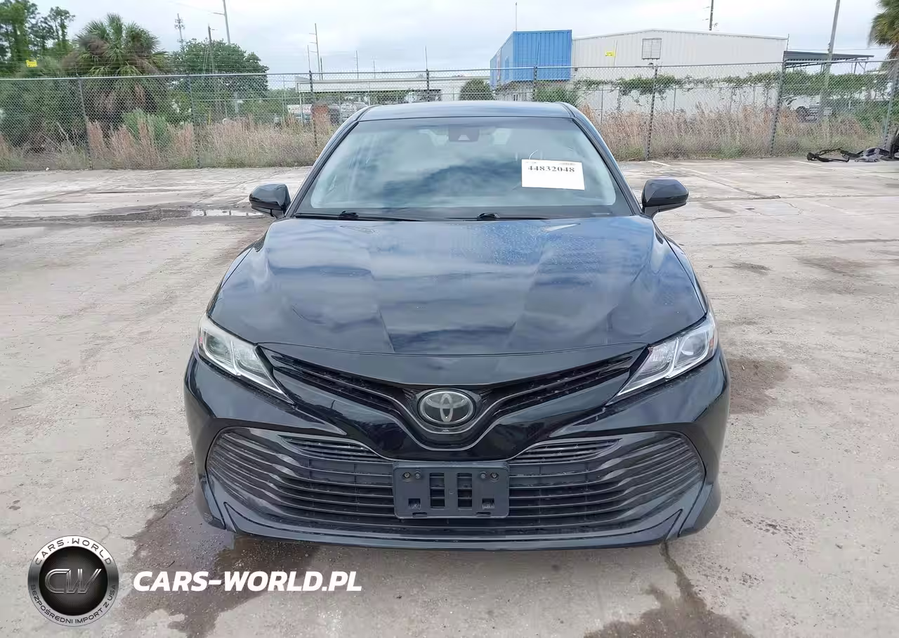 2018 Toyota Camry Le VIN:4T1B11HK2JU091585 - 6