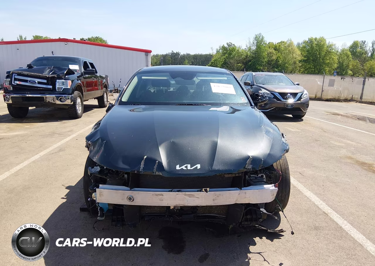 2025 Kia K5 Lxs VIN:KNAG24J74S5298857 - 13