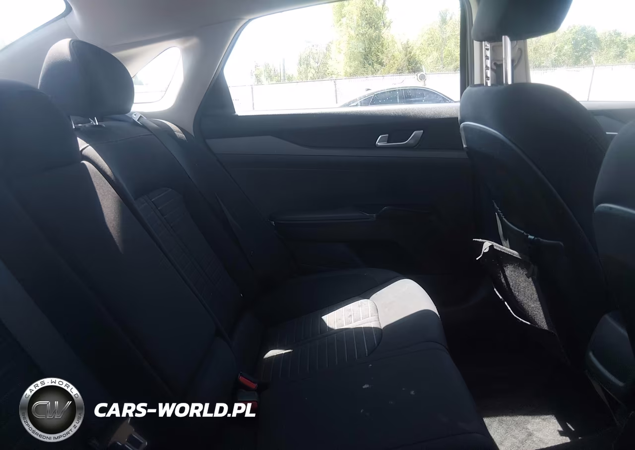 2025 Kia K5 Lxs VIN:KNAG24J74S5298857 - 19