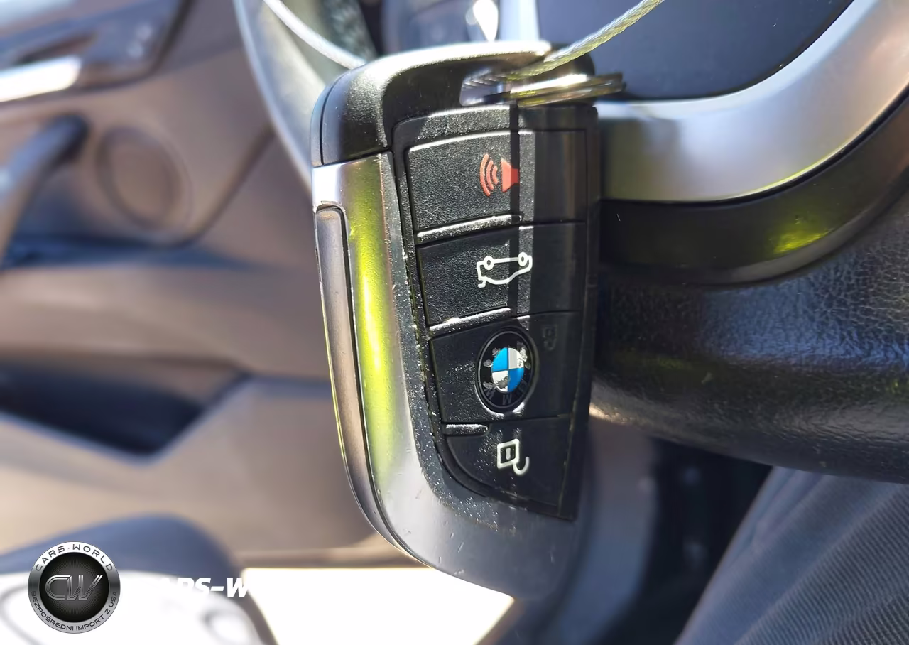 2018 BMW X1 xDrive28I VIN:WBXHT3Z38J4A66594 - 11