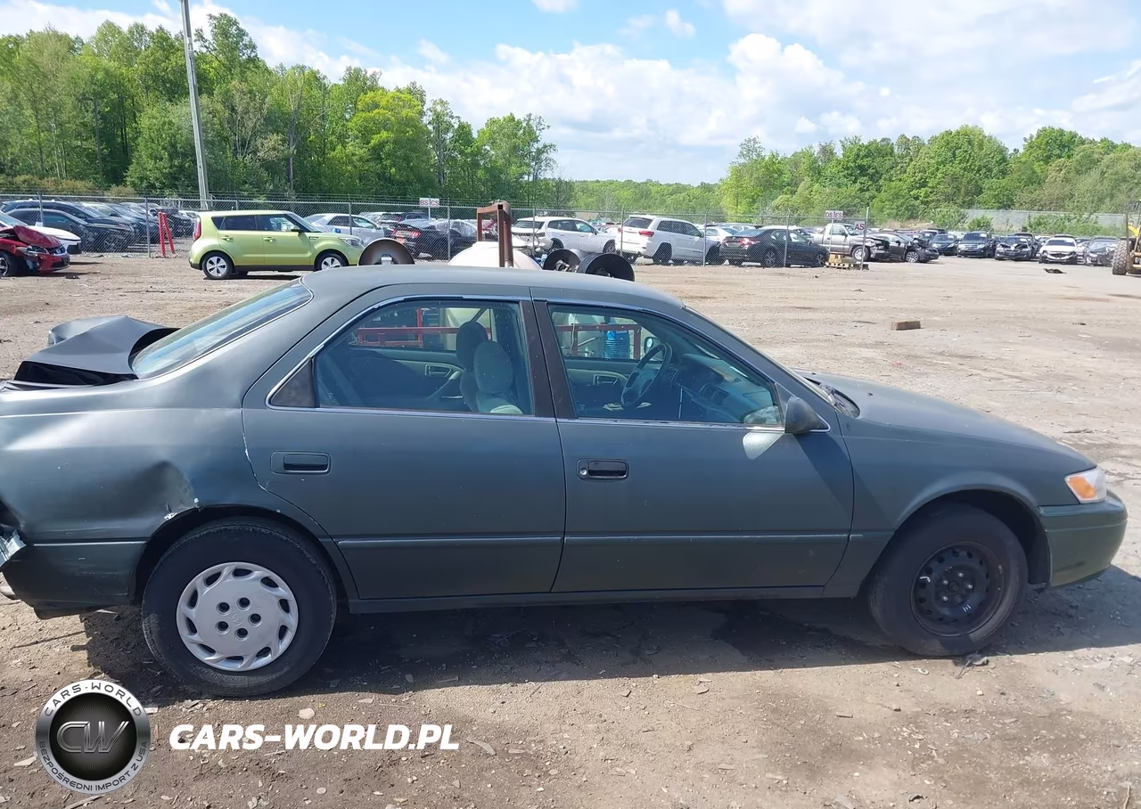 1999 Toyota Camry Ce VIN:4T1BG22K3XU465126 - 13