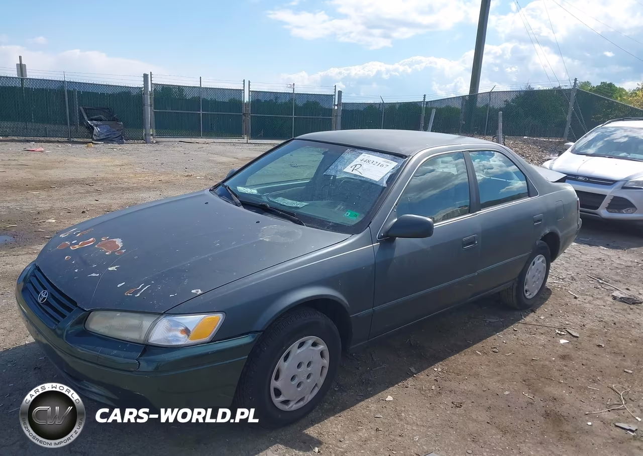 1999 Toyota Camry Ce VIN:4T1BG22K3XU465126 - 2