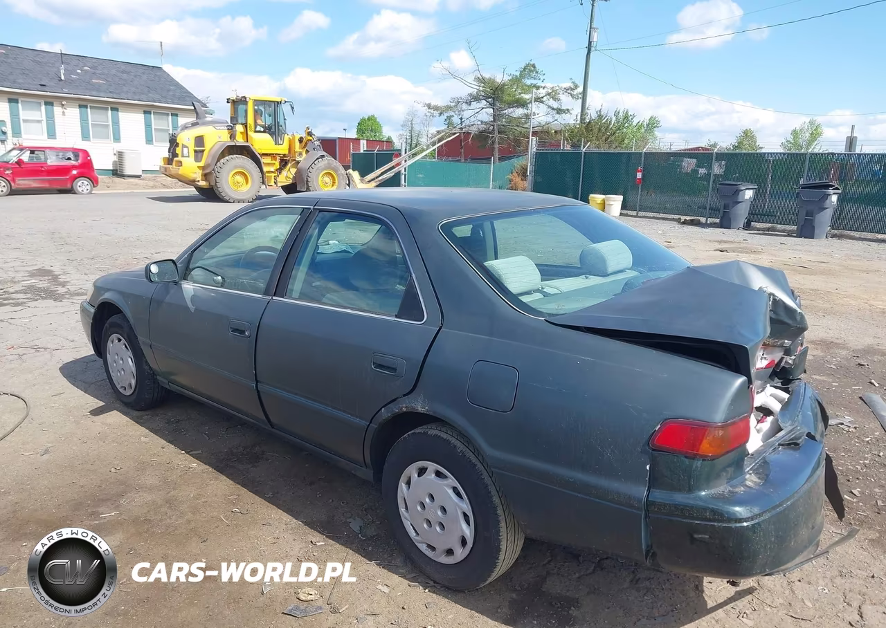 1999 Toyota Camry Ce VIN:4T1BG22K3XU465126 - 3