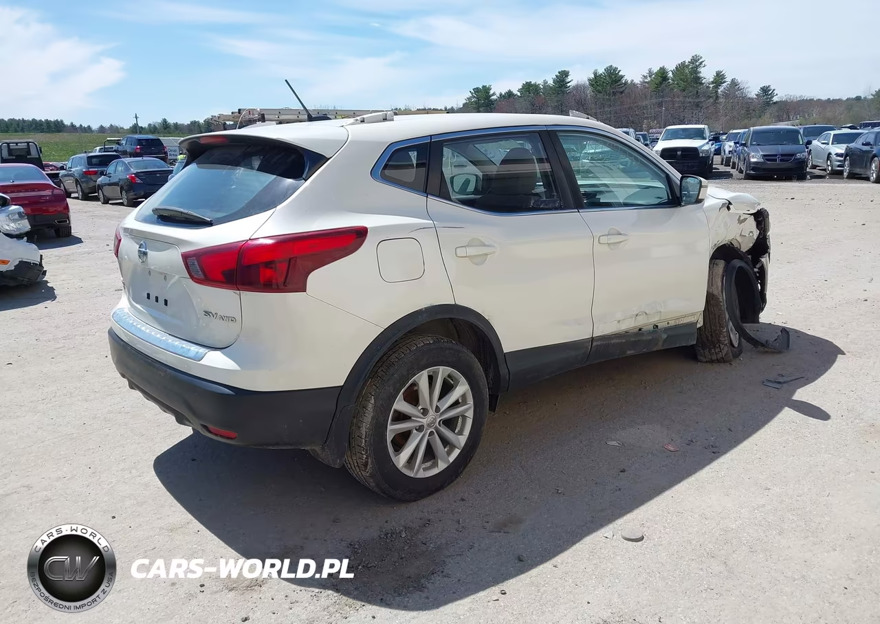 2018 Nissan Rogue Sport Sv VIN:JN1BJ1CR3JW203505 - 4