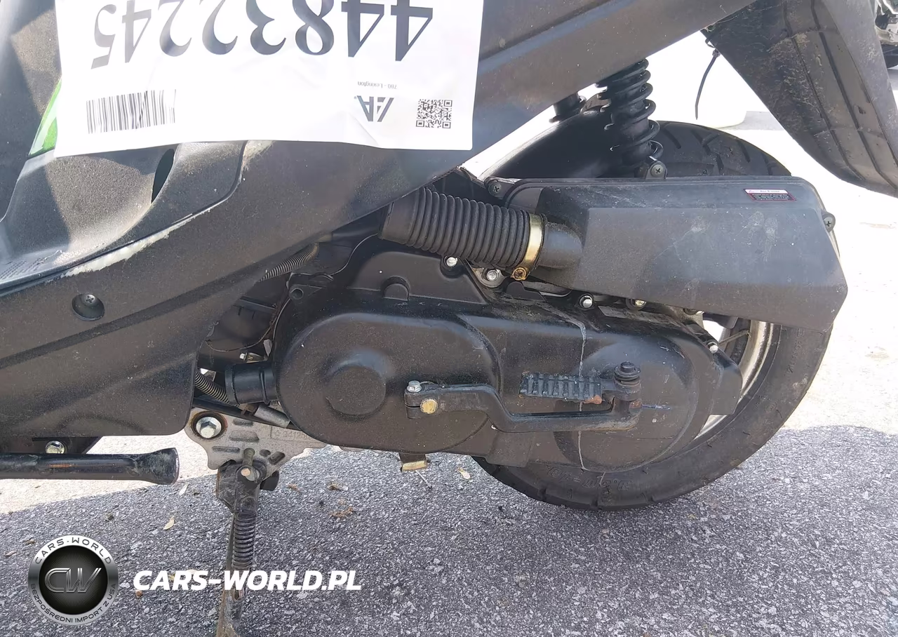 2024 Scooter 50Cc VIN:LJ7TCA2F6RZ520662 - 10