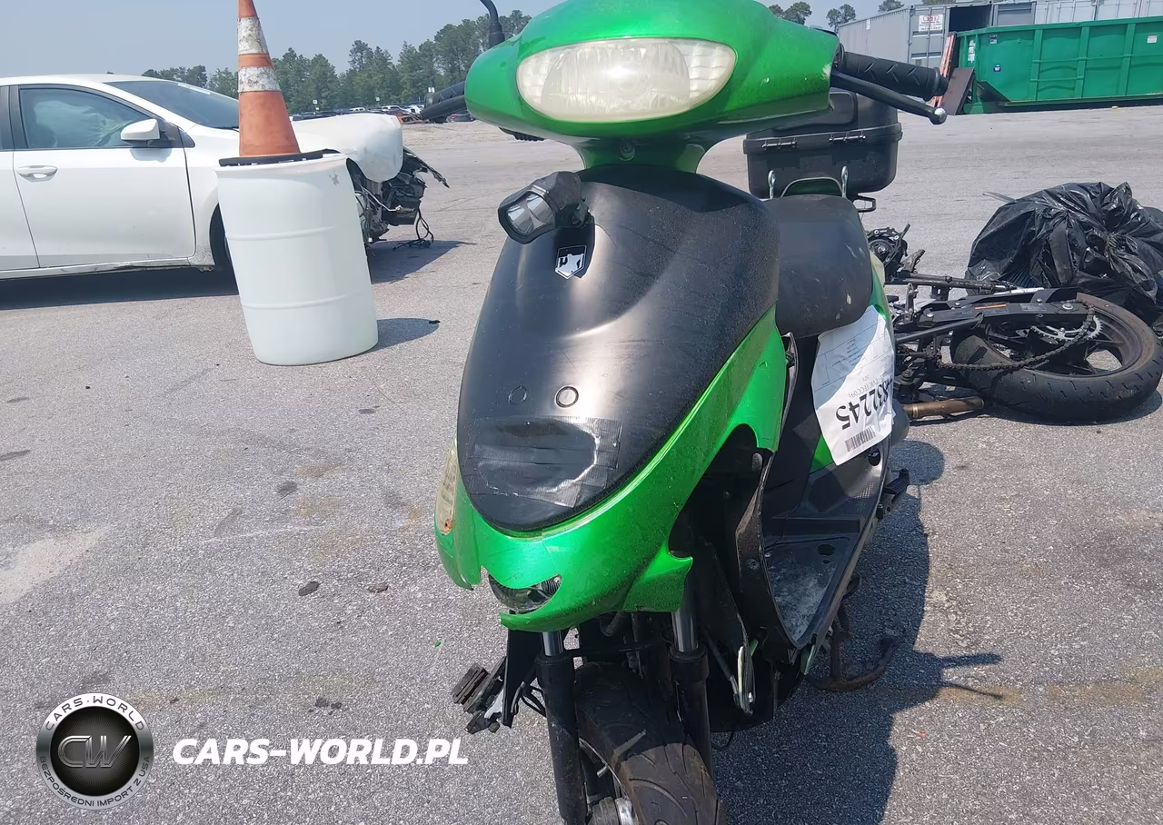 2024 Scooter 50Cc VIN:LJ7TCA2F6RZ520662 - 11