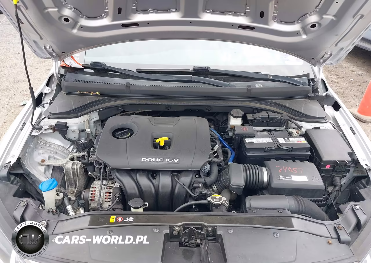 2018 Hyundai Elantra Sel VIN:5NPD84LF2JH340871 - 10