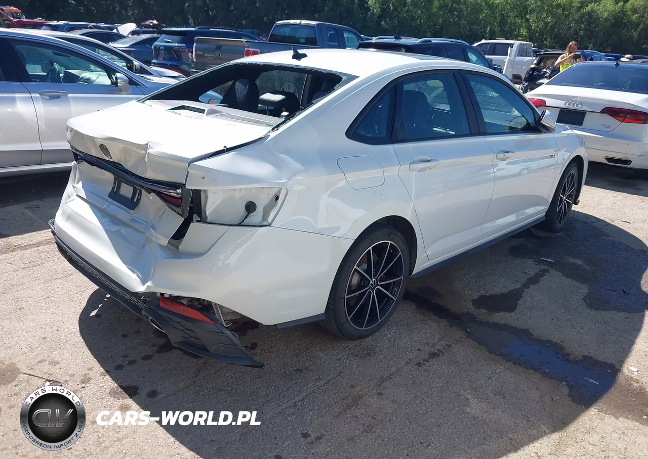 2025 Volkswagen Jetta Gli 2.0T Autobahn VIN:3VW1T7BU7SM024197 - 4