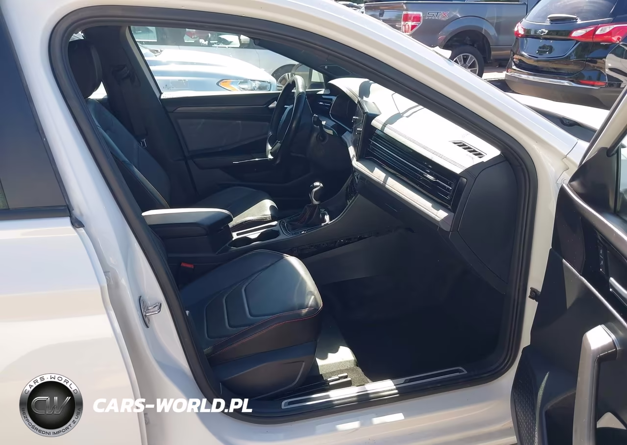 2025 Volkswagen Jetta Gli 2.0T Autobahn VIN:3VW1T7BU7SM024197 - 5