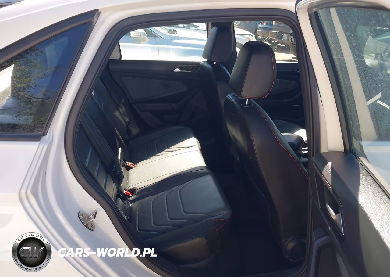 2025 Volkswagen Jetta Gli 2.0T Autobahn VIN:3VW1T7BU7SM024197 - 8