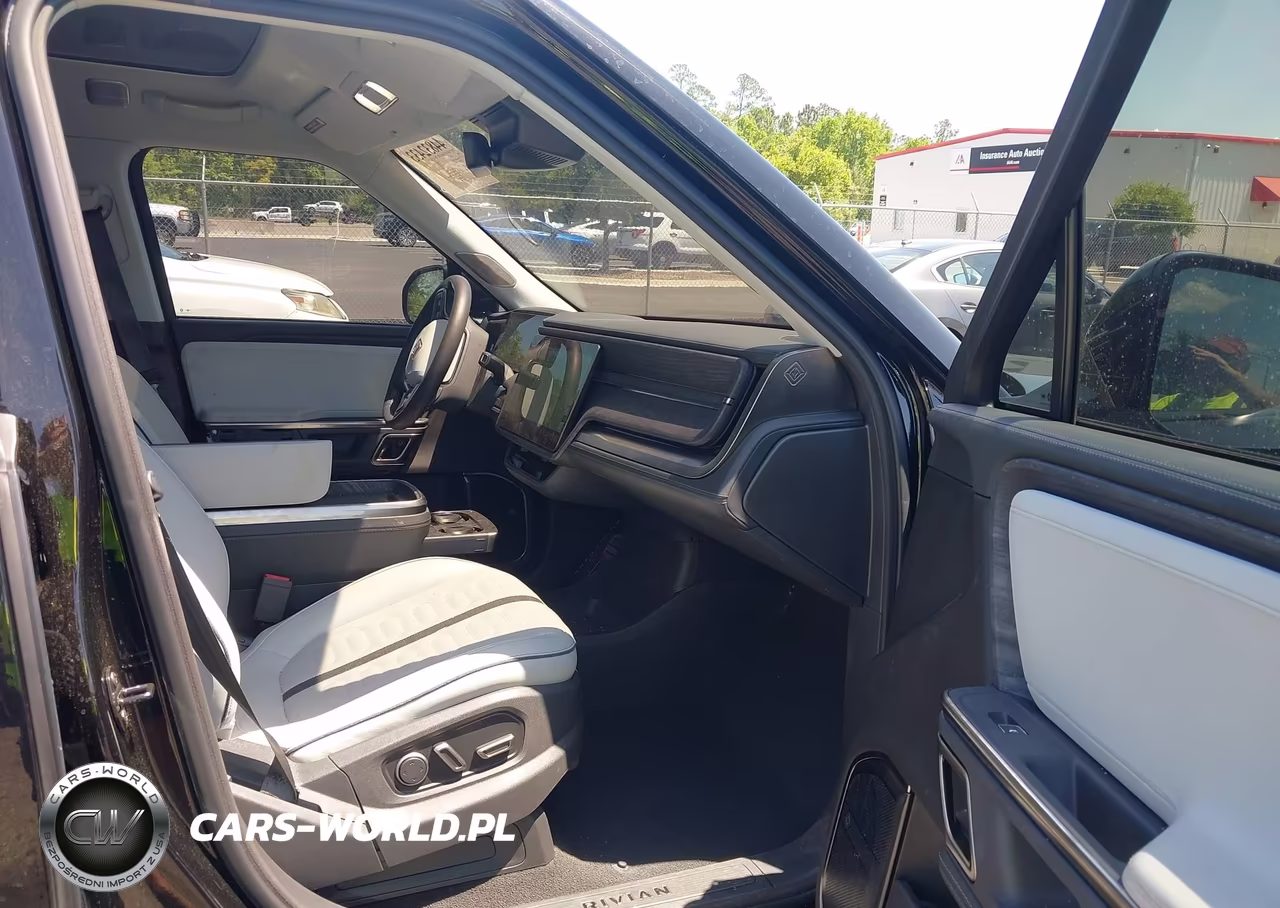 2024 Rivian R1S Adventure Dual Motor Large Pack-Adventure Dual Motor Perf Large Pack VIN:7PDSGBBA6RN036211 - 5