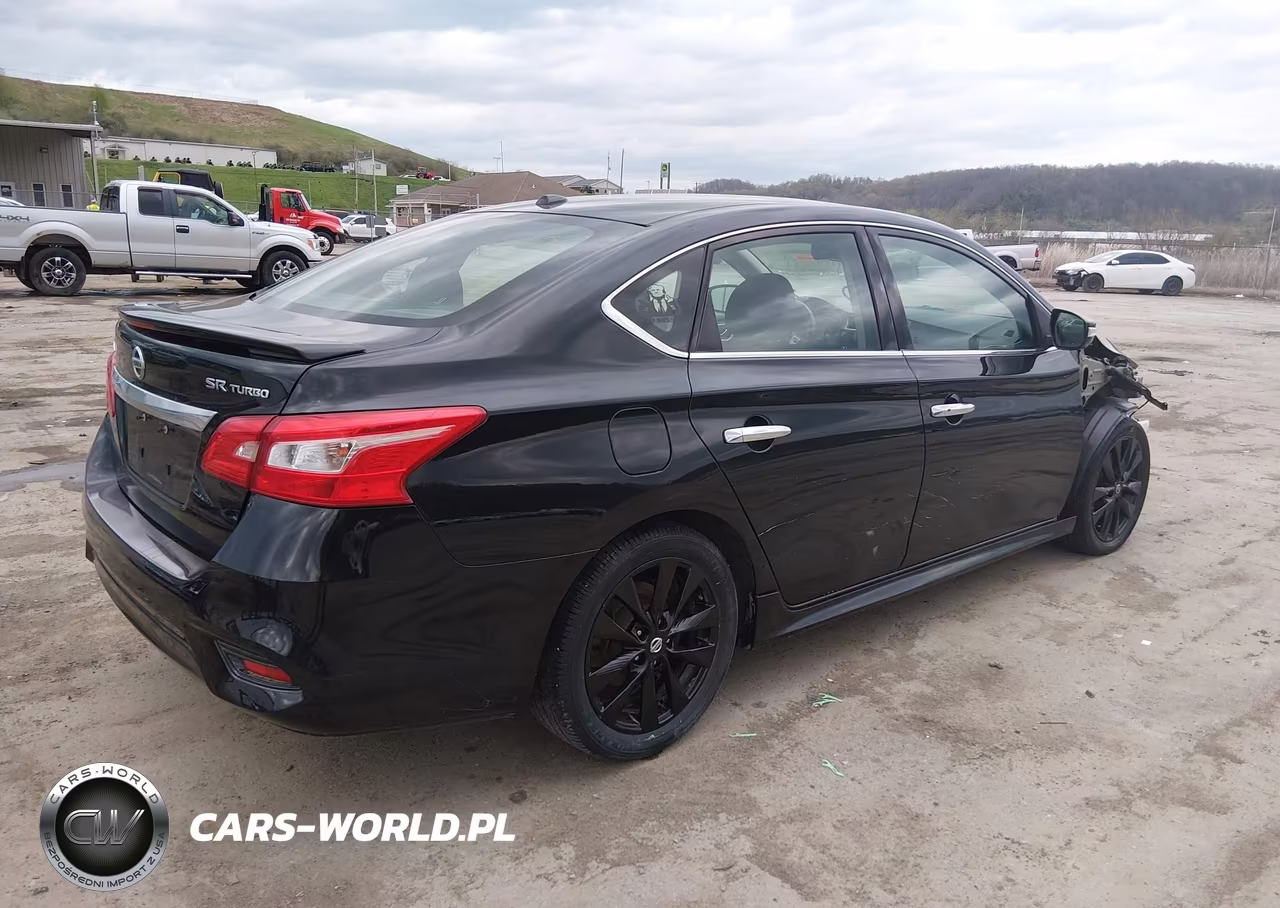 2017 Nissan Sentra Sr Turbo VIN:3N1CB7AP0HY318068 - 4
