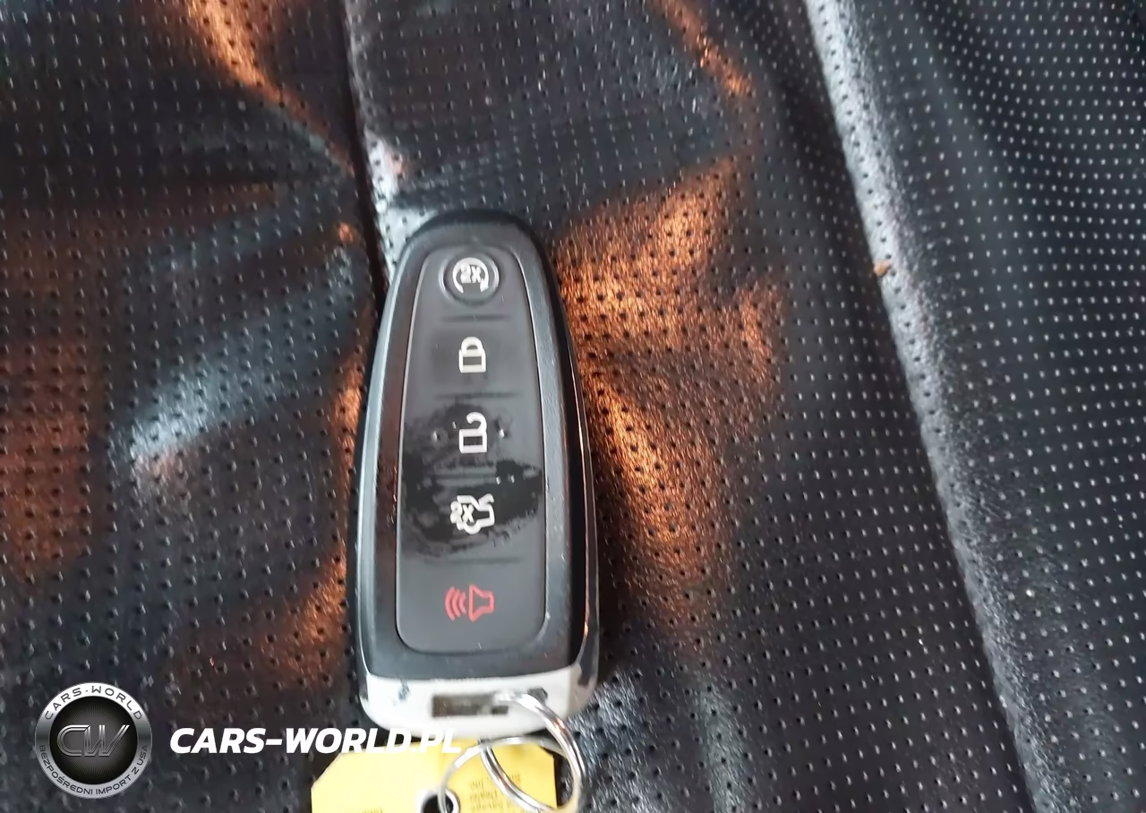 2015 Ford Taurus Limited VIN:1FAHP2J83FG164802 - 11