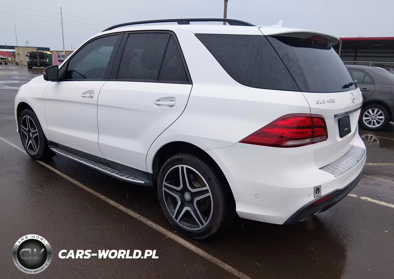 2016 Mercedes-Benz Gle 400 4Matic VIN:4JGDA5GB2GA688392 - 3