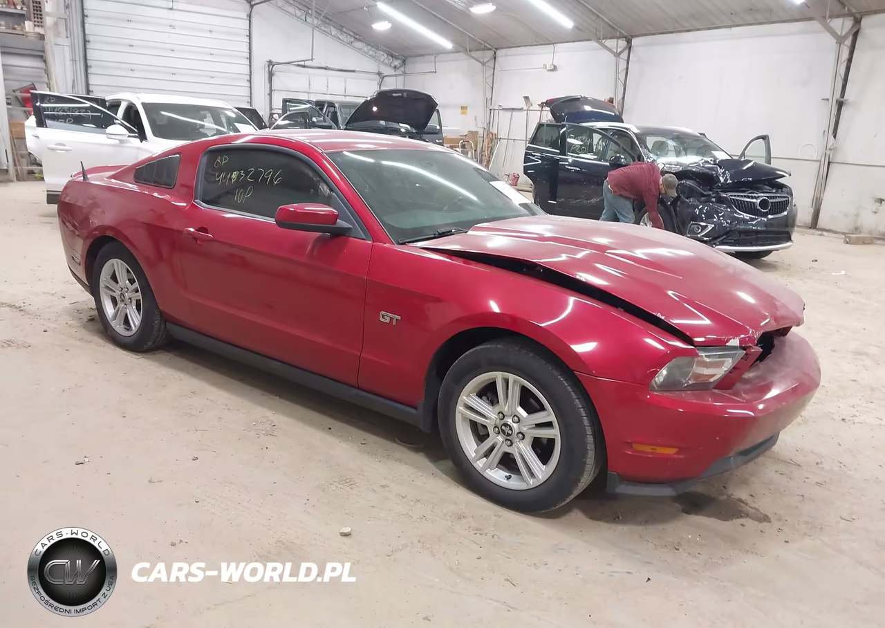 2010 Ford Mustang V6 Premium