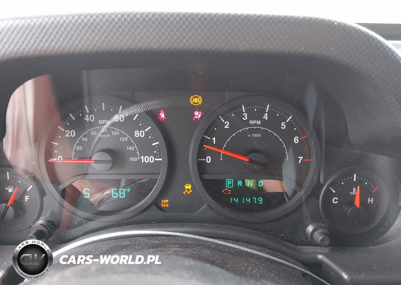 2009 Jeep Wrangler X VIN:1J4FA24149L763036 - 7