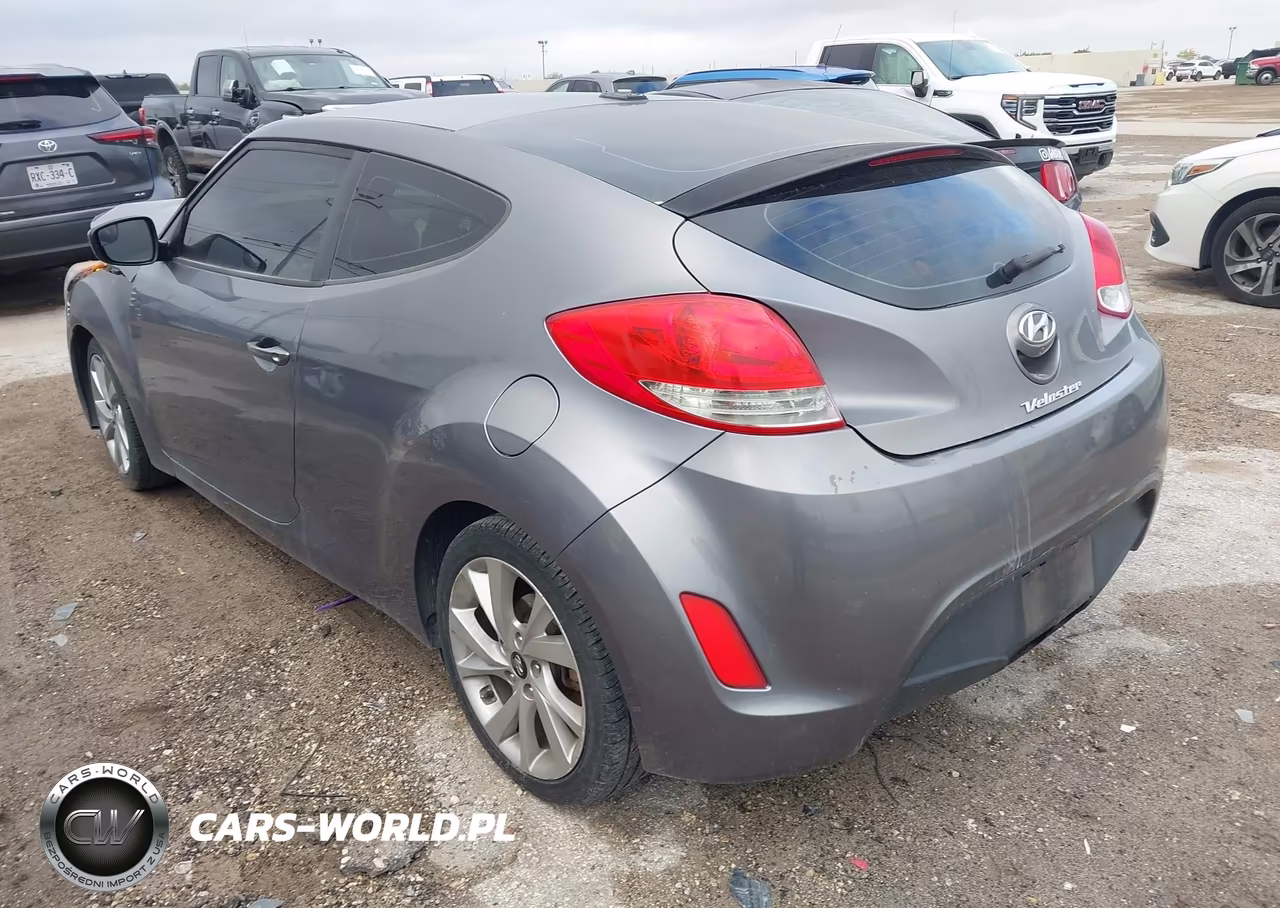 2016 Hyundai Veloster VIN:KMHTC6ADXGU270795 - 3