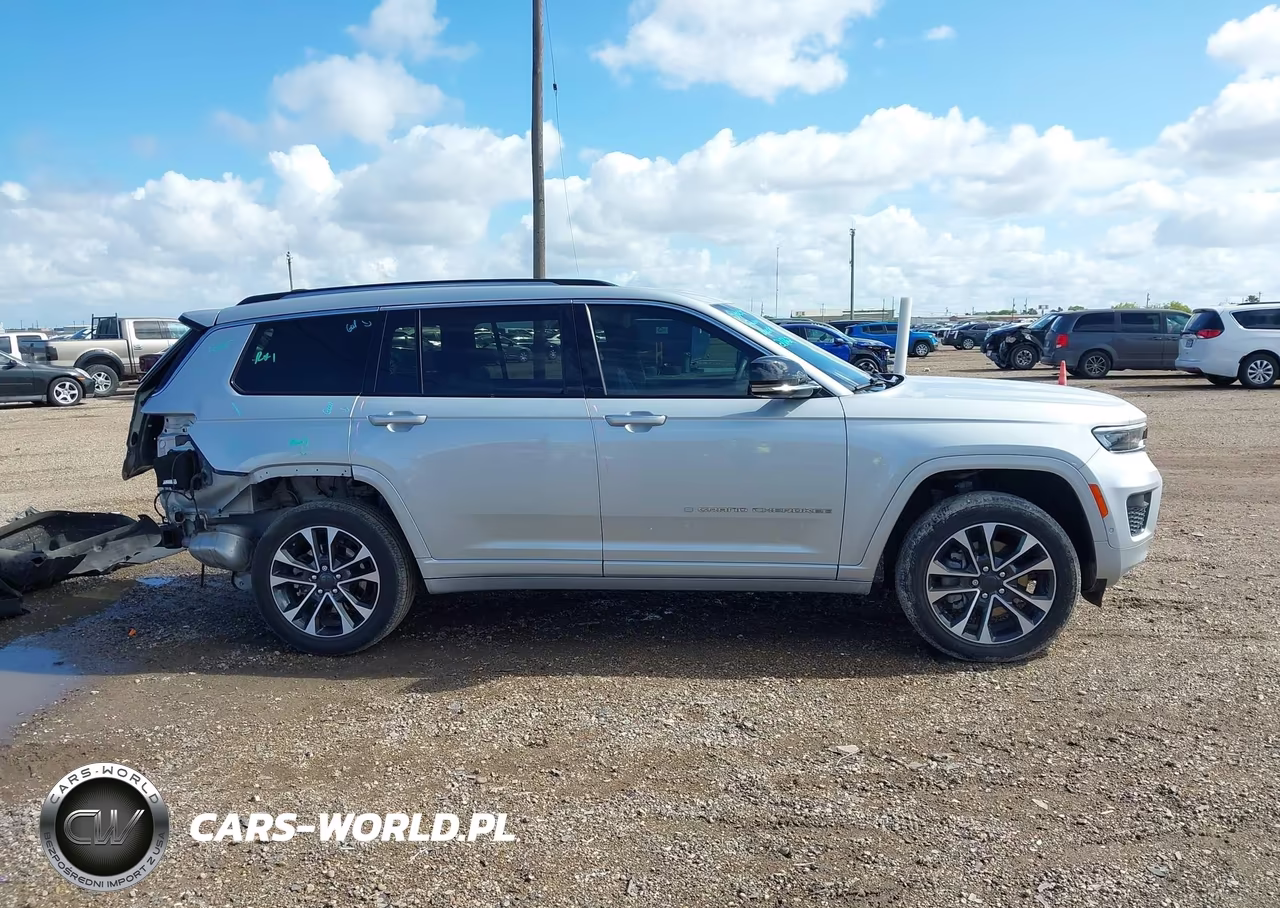 2023 Jeep Grand Cherokee L Overland 4X4 VIN:1C4RJKDG4P8804126 - 14
