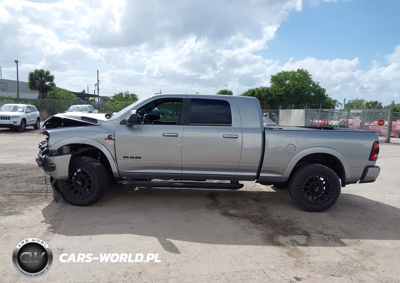 2022 Ram 2500 Laramie 4X4 6'4 Box VIN:3C6UR5NL0NG108832 - 14