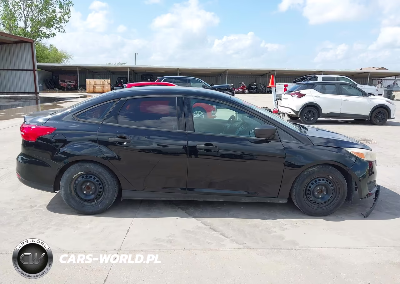 2016 Ford Focus S VIN:1FADP3E20GL387186 - 14