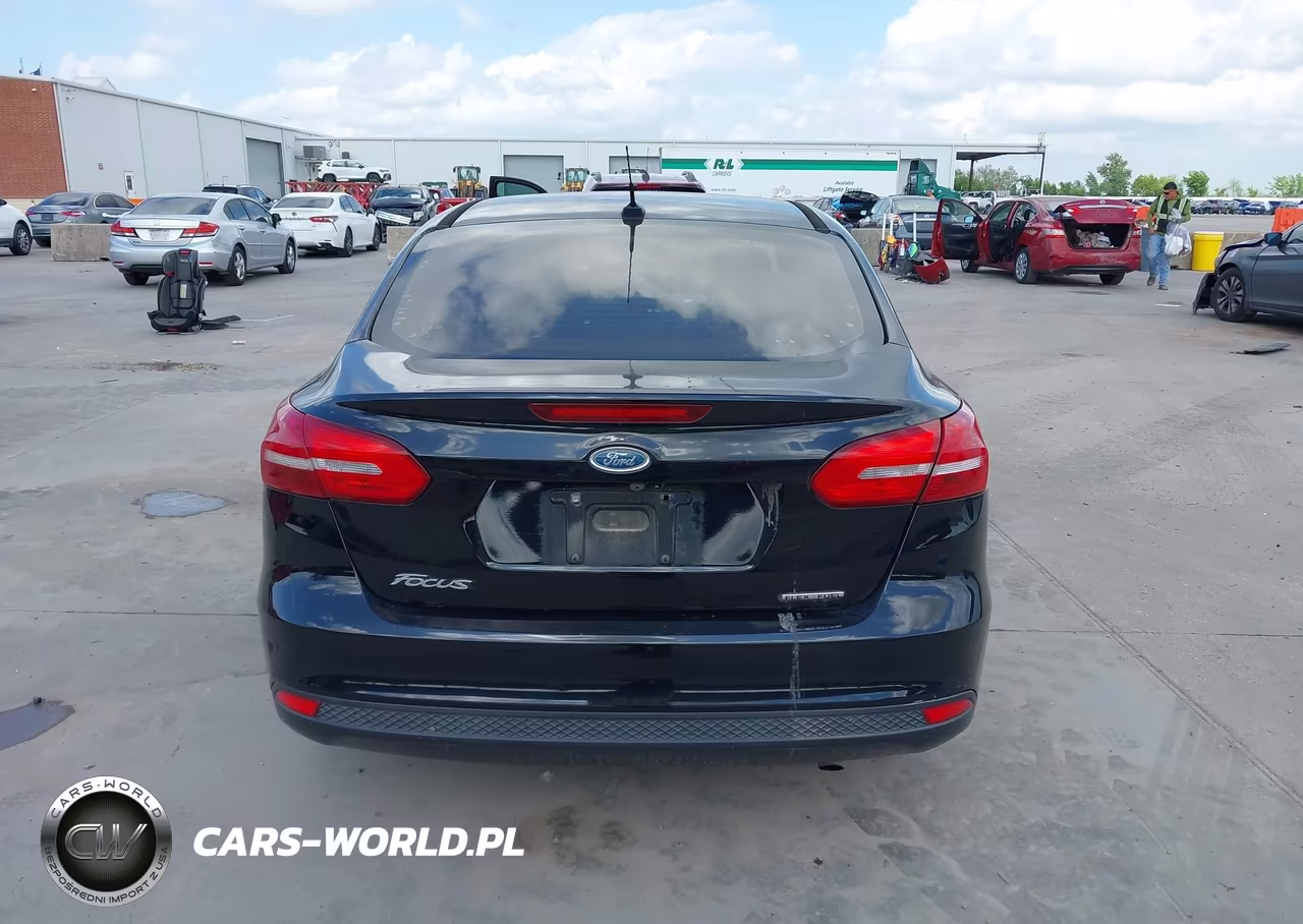 2016 Ford Focus S VIN:1FADP3E20GL387186 - 17