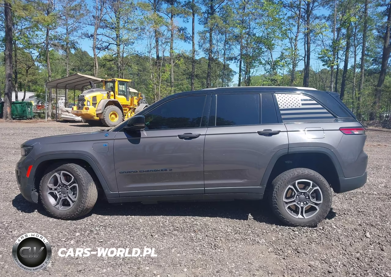 2022 Jeep Grand Cherokee 4Xe Trailhawk 4X4 VIN:1C4RJYC68N8761578 - 15